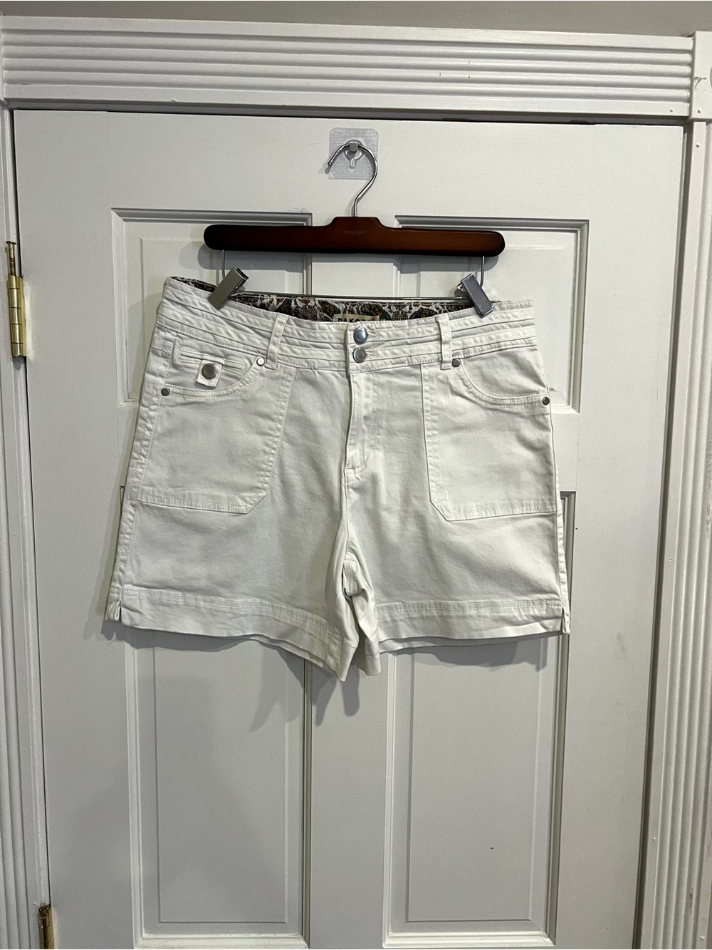 Women’s White Denim Utility Shorts 97% cotton